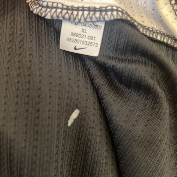 Nike Large Reversible Scoop Neck Tank Top - Picture 8 of 8